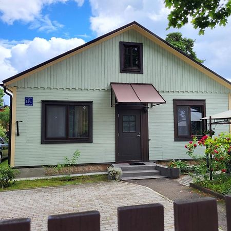 Guest House Sunny Jūrkalne Esterno foto